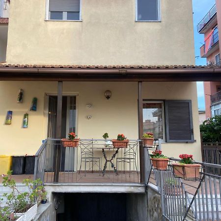 Appartamento In Villa Alle Falde Del Vesuvio نابولي المظهر الخارجي الصورة